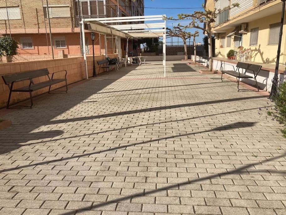 Coqueto Apartamento De Playa Con Piscina Y Terraza فالنسيا المظهر الخارجي الصورة