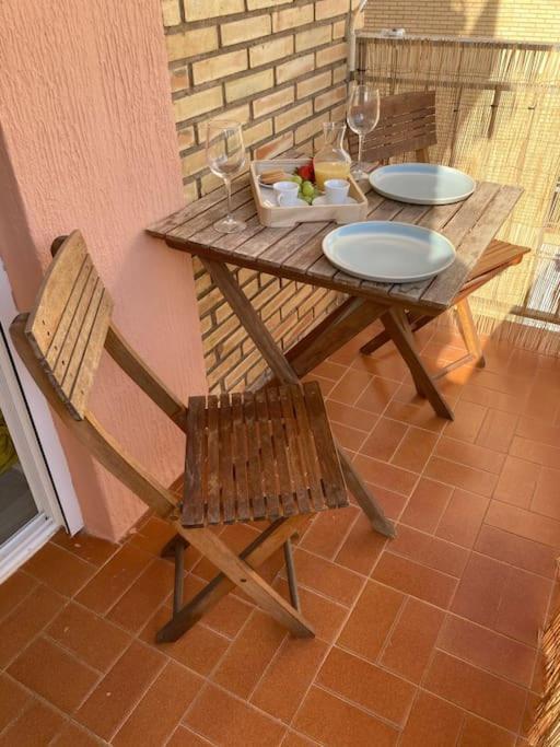 Coqueto Apartamento De Playa Con Piscina Y Terraza فالنسيا المظهر الخارجي الصورة