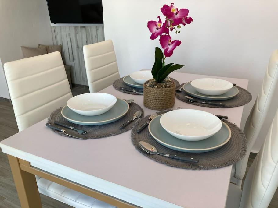 Coqueto Apartamento De Playa Con Piscina Y Terraza فالنسيا المظهر الخارجي الصورة